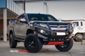 Hamer King Series Plus Bull Bar With Loop Mitsubishi Triton Mr