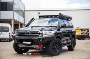 Off-Road Animal Predator Bull bar, Toyota Land Cruiser 200 Series, 2015 on