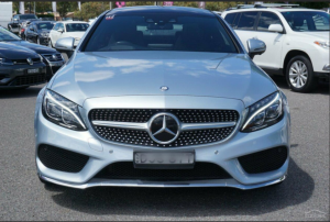 C-Class W205 Gt Style Diamond Black Grille With Camera Hole