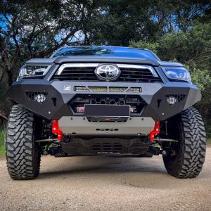 Offroad Animal Predator Bull bar - Toyota Hilux Rogue Wide Body 22on