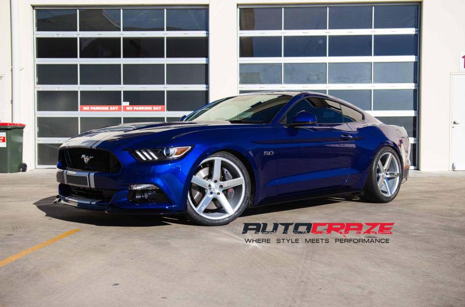 Blue-ford-mustang-Niche-Milan-alloy-wheel-michellin-tyre-front-wide-angle-shot-february-2018