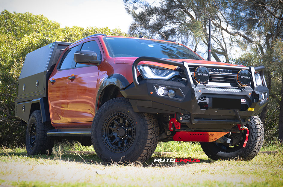 Isuzu-Dmax-Black-Rhino-Calico-matte-black