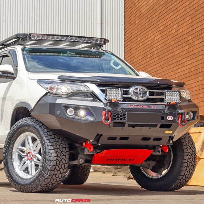 Toyota-Fortuner-Bull-Bar-min_1