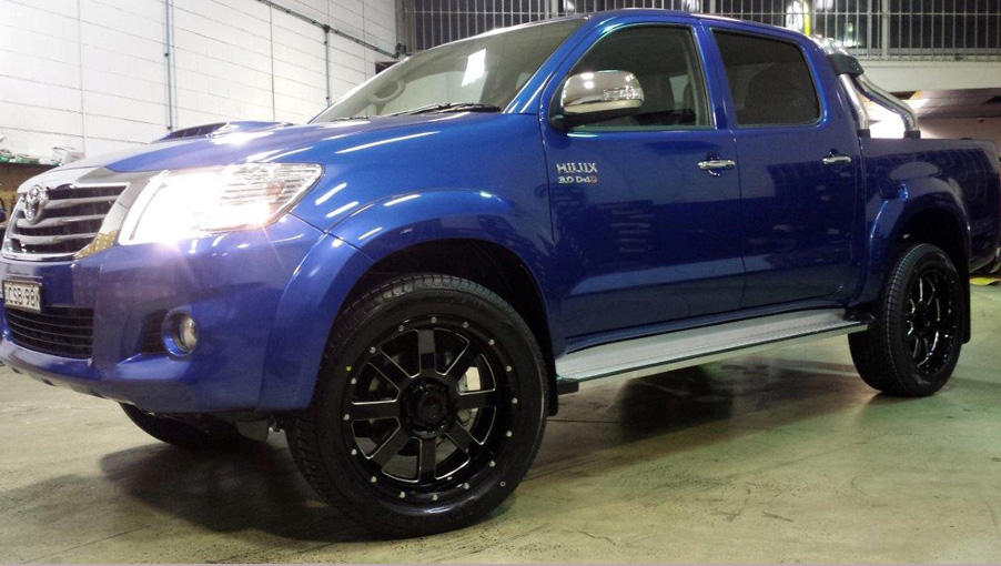 Toyota-Hilux-Armour