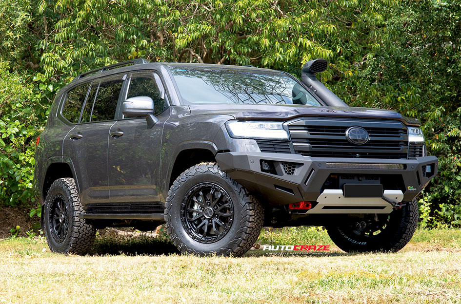 Toyota Landcruiser 300 Series with Nomad N133 wheels front gallery view