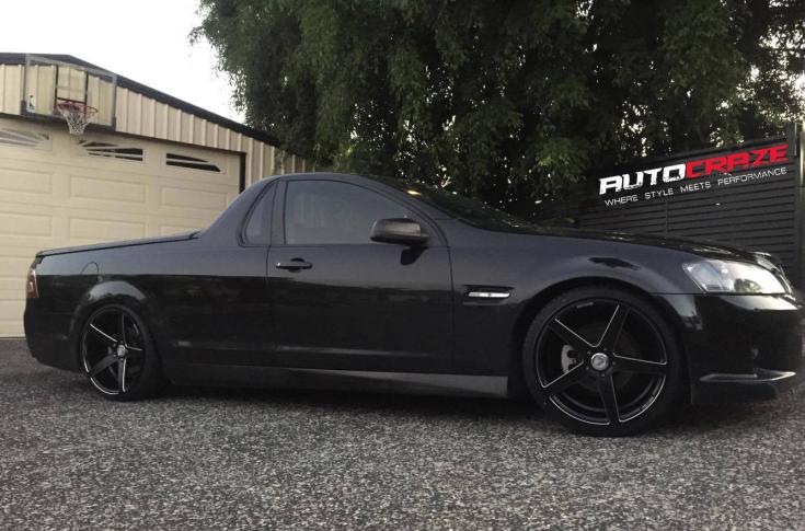 HOLDEN-COMMODORE-VE-UTE-CONQUISTA-7-SATIN-BLACK