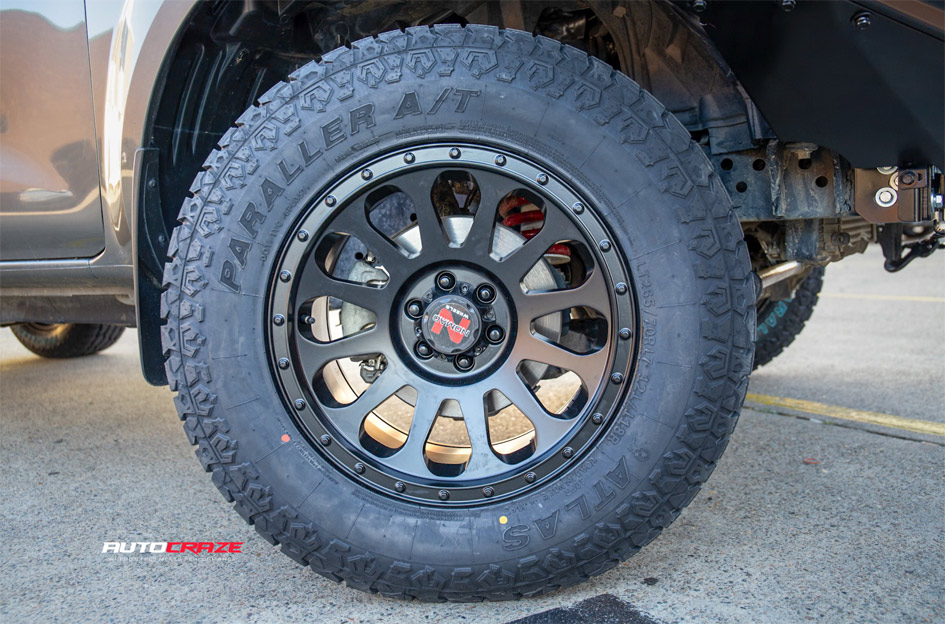 NISSAN NAVARA NP300 NOMAD VICTIM MATTE BLACK