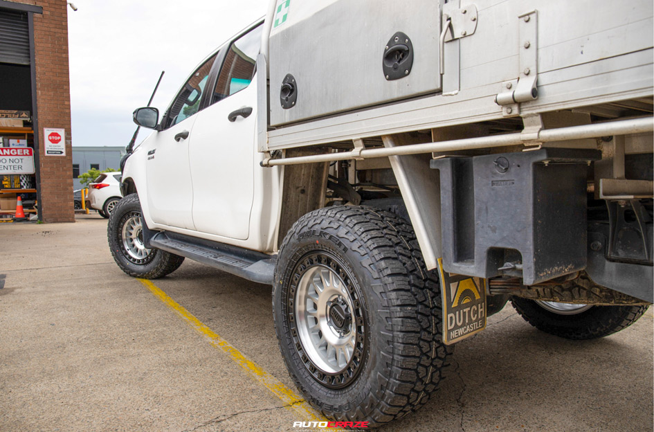 TOYOTA HILUX KMC IMS MACHINED W/ BLACK LIP