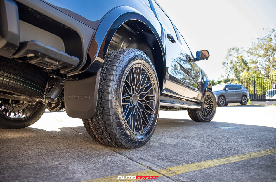 FORD RANGER NEXT GEN NICHE CALABRIA 6 GLOSS BLACK MACHINED