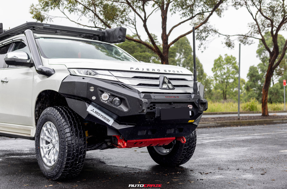 MITSUBISHI PAJERO SPORT NOMAD N162 SILVER MACHINED FACE