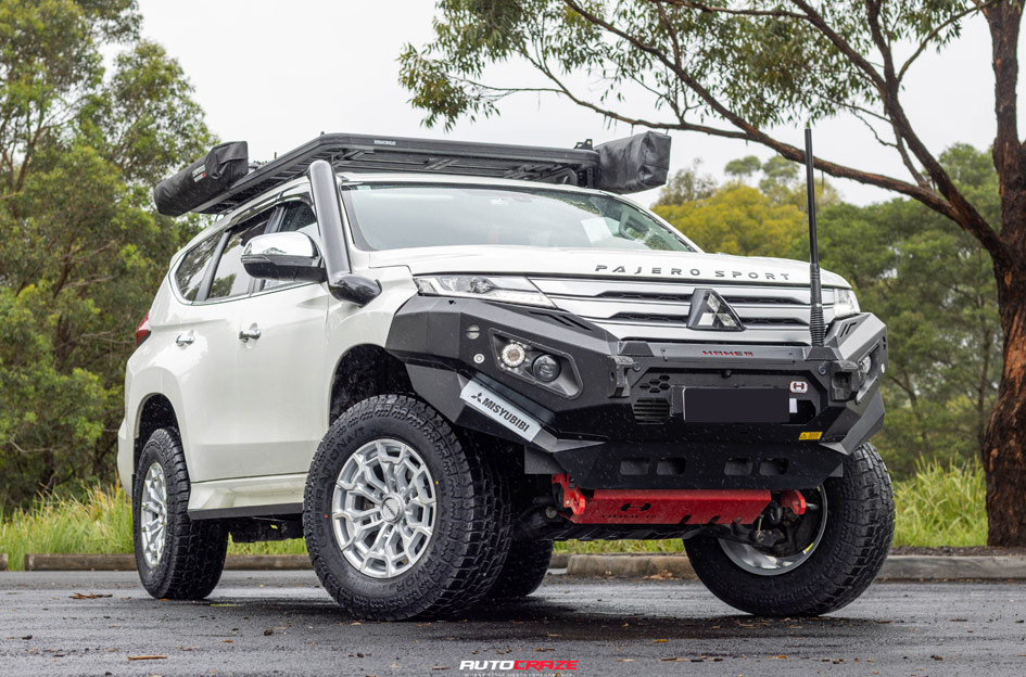 MITSUBISHI PAJERO SPORT NOMAD N162 SILVER MACHINED FACE