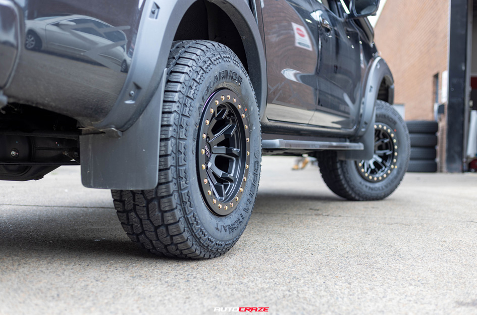 NISSAN NAVARA DIRTY LIFE DT1 MATTE BLACK