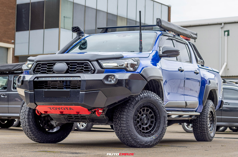 TOYOTA HILUX ROH ASSAULT MATT BLACK