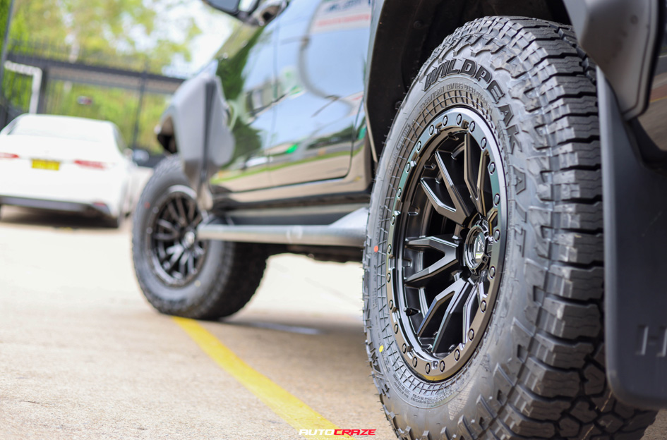 TOYOTA HILUX ROGUE FUEL REBEL 6 MATTE BLACK