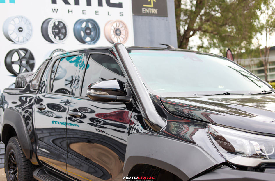 TOYOTA HILUX ROGUE FUEL REBEL 6 MATTE BLACK