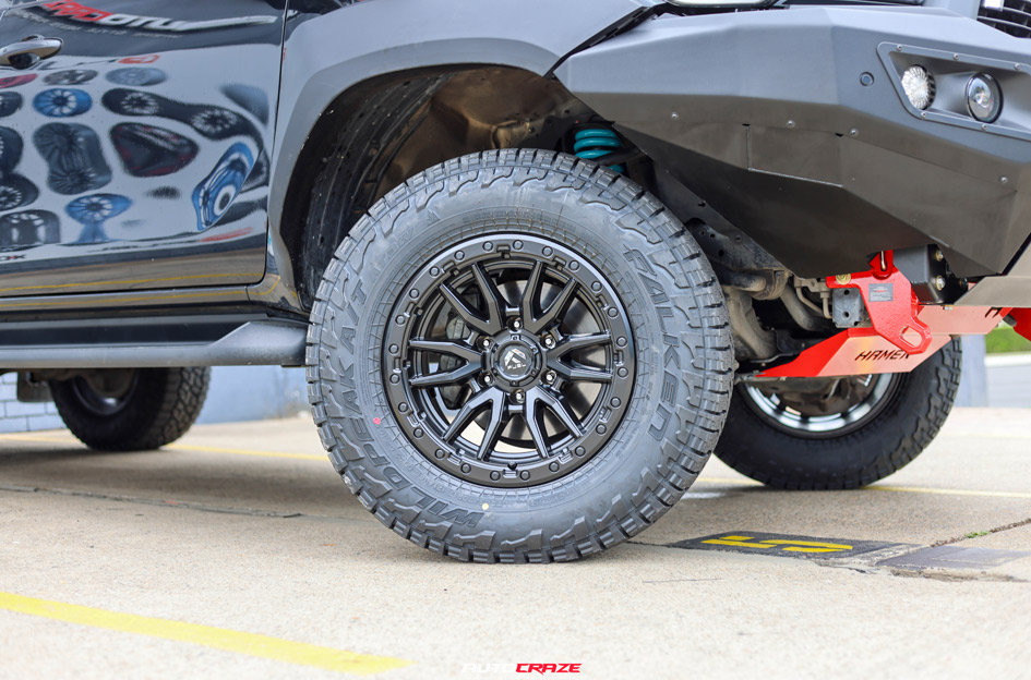 TOYOTA HILUX ROGUE FUEL REBEL 6 MATTE BLACK