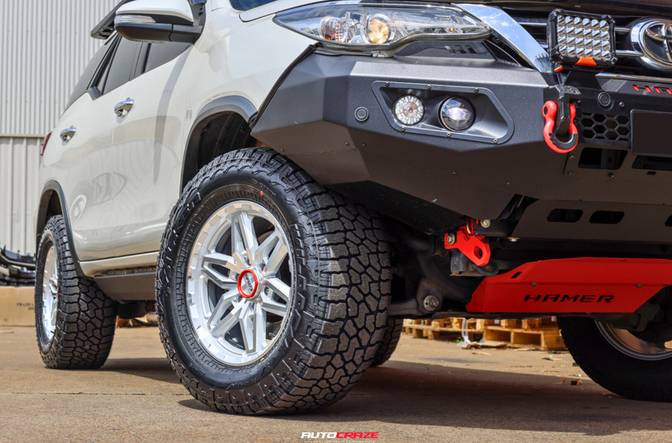 TOYOTA FORTUNER NOMAD N232 SILVER MACHINED FACE