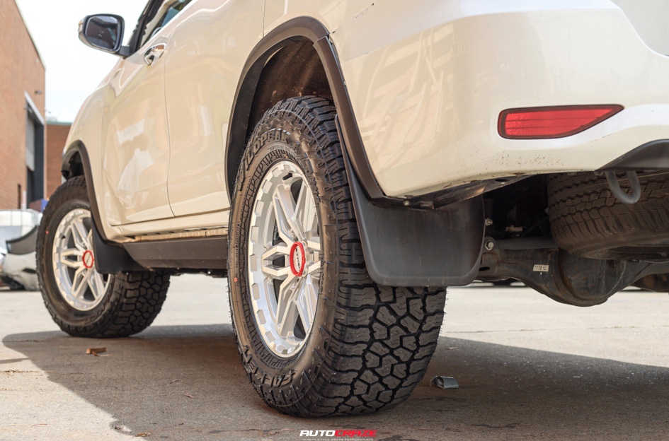 TOYOTA FORTUNER NOMAD N232 SILVER MACHINED FACE