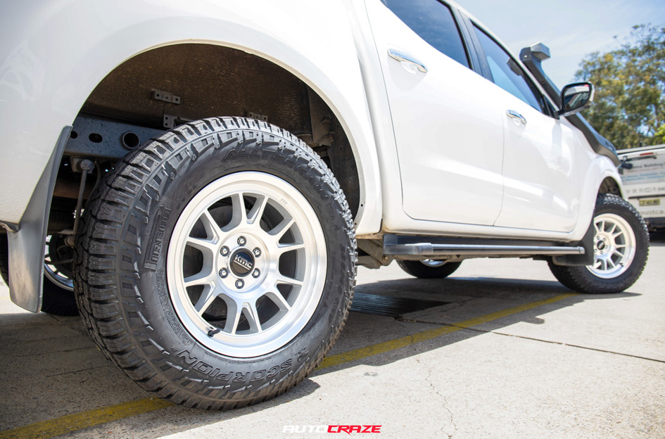 NISSAN NAVARA NP300 KMC RANGE GLOSS SILVER WITH MACHINED FACE