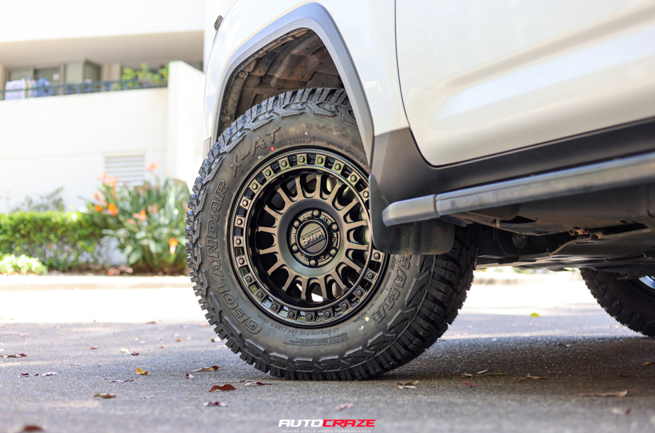 TOYOTA LAND CRUISER 300 SERIES GR SPORT KMC IMS MATTE BLACK W/ GLOSS BLACK LIP