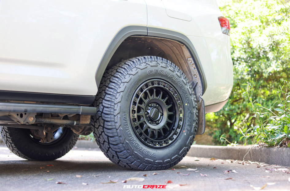 TOYOTA LAND CRUISER 300 SERIES GR SPORT KMC IMS MATTE BLACK W/ GLOSS BLACK LIP