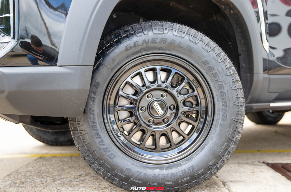 LDV D90 KMC KM724 IMPACT OL SATIN BLACK