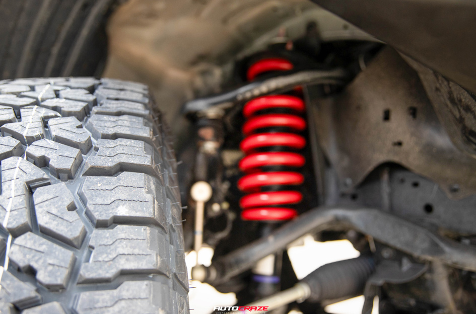 TOYOTA HILUX KMC IMS KM552 MACHINED W/ BLACK LIP