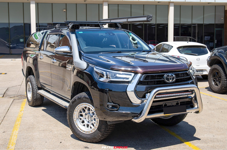 TOYOTA HILUX KMC GRS GLOSS SILVER MACHINED