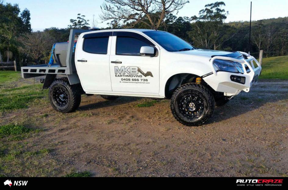 ISUZU DMAX HOSS XD GLOSS BLACK