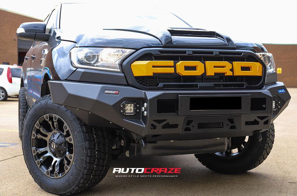 FORD EVEREST VAPOR BLACK MACHINED WITH DARK TINT