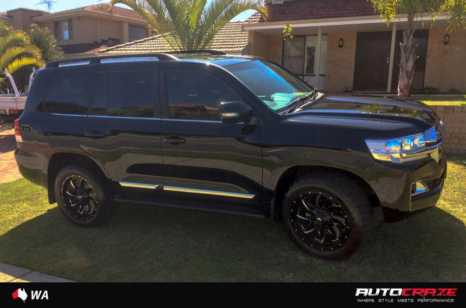TOYOTA LANDCRUSIER CLEAVER GLOSS BLACK MILLED ACCENTS