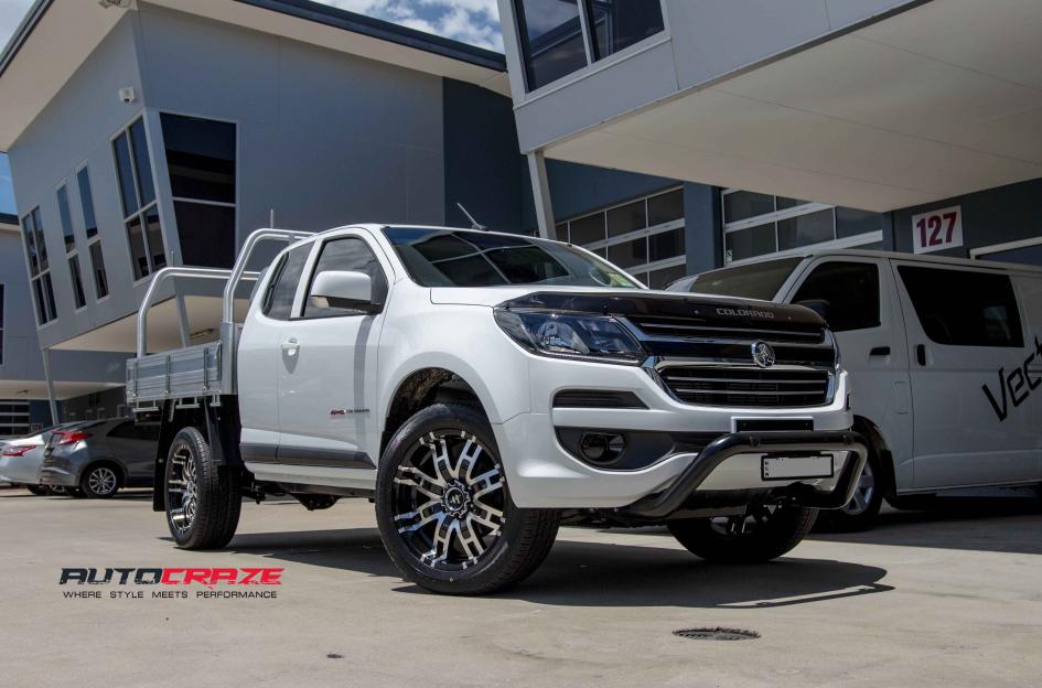 HOLDEN COLORADO HE835 GLOSS BLACK MACHINED FACE