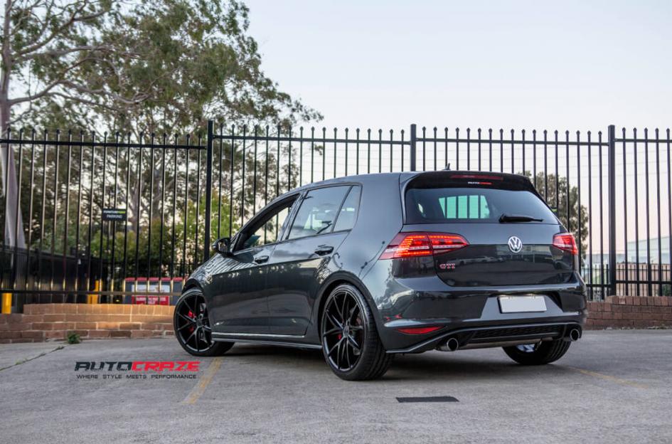VOLKSWAGEN GOLF MISANO MATTE BLACK