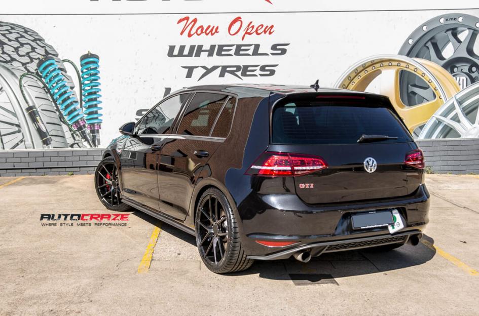 VOLKSWAGEN GOLF MISANO MATTE BLACK