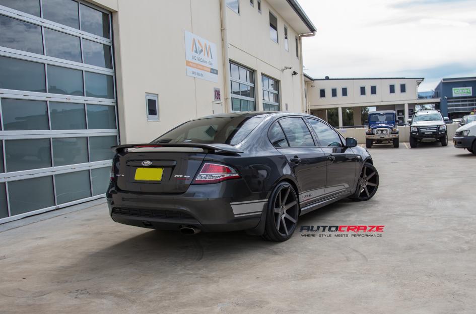 FORD-FALCON-VERONA-MATTE-BLACK-TINTED-FACE