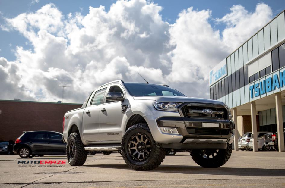 FORD RANGER GD05 BRONZE DARK TINT WITH MATTE BLACK 3