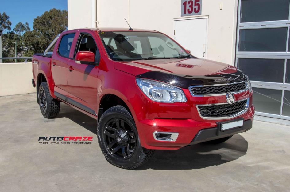HOLDEN COLORADO PUMP MATTE BLACK