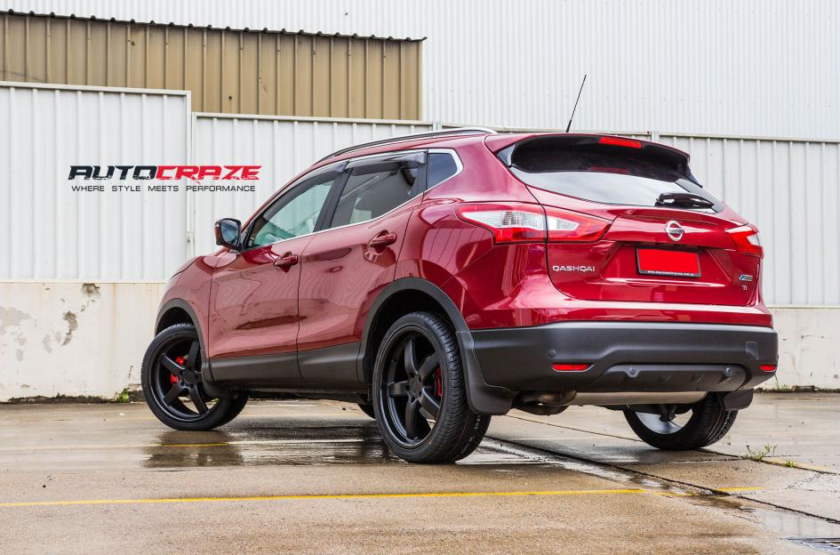 NISSAN QASHQAI PANTANO MATTE BLACK