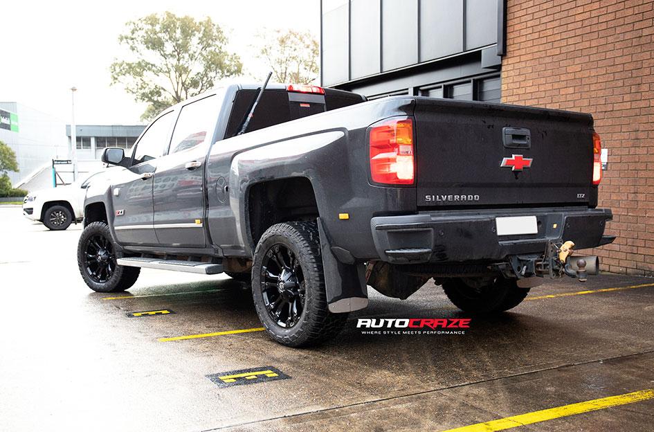DODGE-RAM-VAPOR-MATTE-BLACK