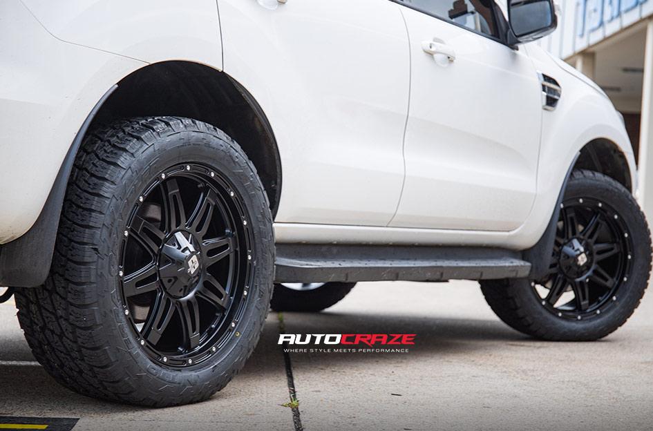FORD EVEREST RENEGADE V2 MATTE BLACK