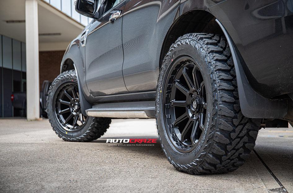 FORD EVEREST TORQUE MATTE BLACK