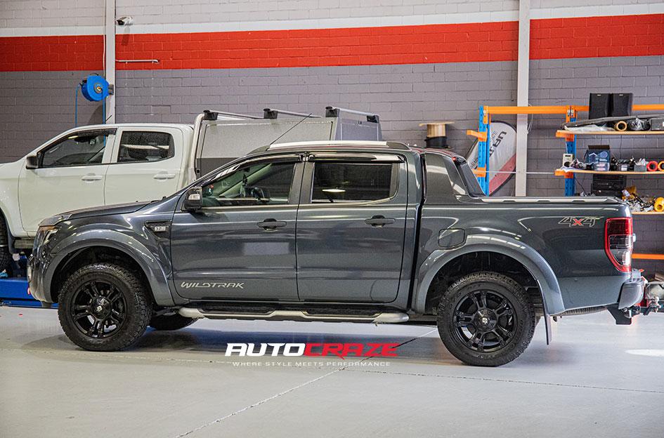FORD RANGER BROOKLYN MATTE BLACK