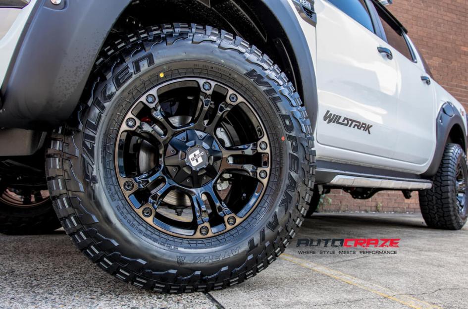 TOYOTA HILUX N80 4WD AVALANCHE MACHINED FACE MATTE BLACK DARK TINT