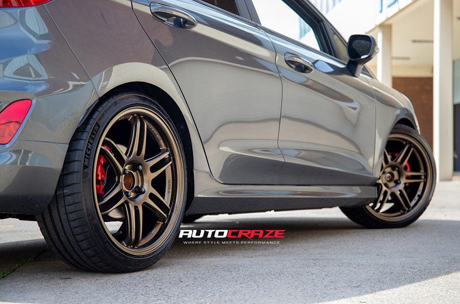 FORD FIESTA SF01 SATIN BLACK