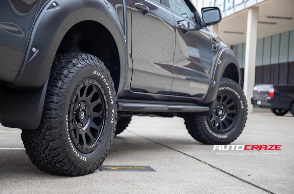 FORD-RANGER-VECTOR-MATTE-BLACK