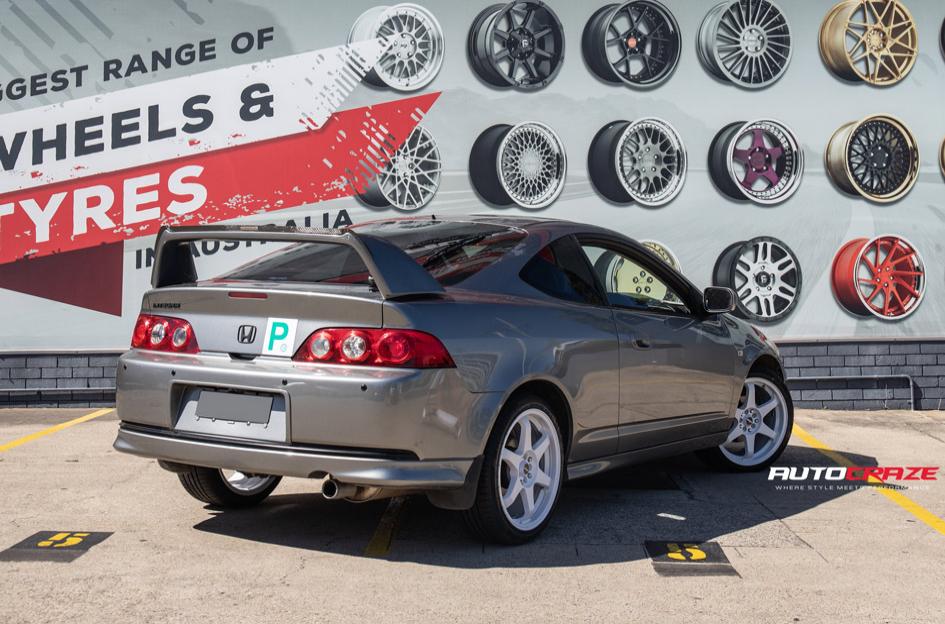 HONDA-INTEGRA-KATANA-WHITE