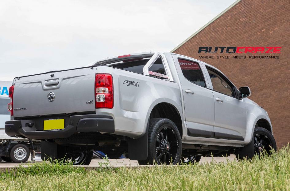 HOLDEN COLORADO MORAX FLAT BLACK