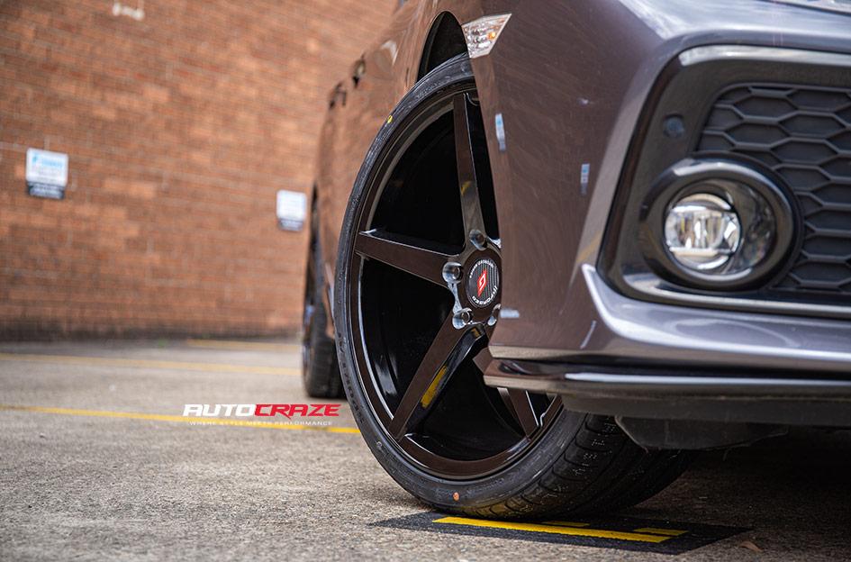 HONDA CIVIC 5 STUD IFG 8 FLAT BLACK