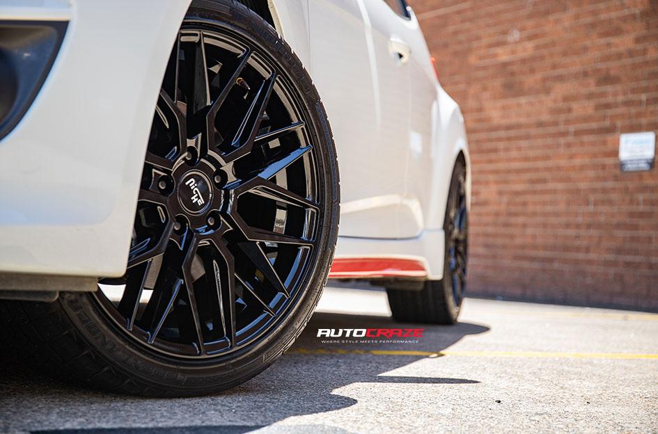 HYUNDAI-VELOSTER-GAMMA-MATTE-BLACK