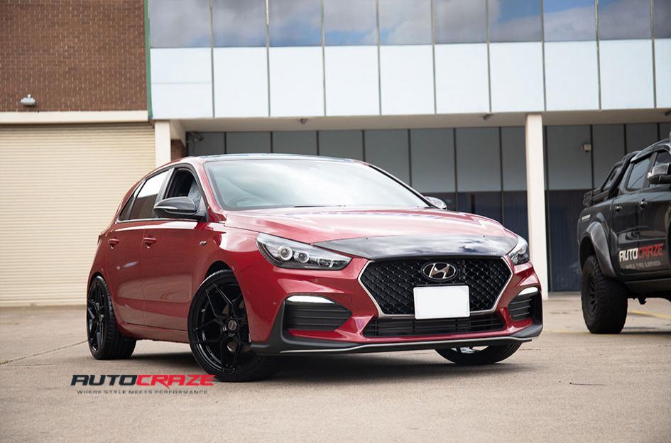 HYUNDAI I30 SSW LEMANS GLOSS BLACK